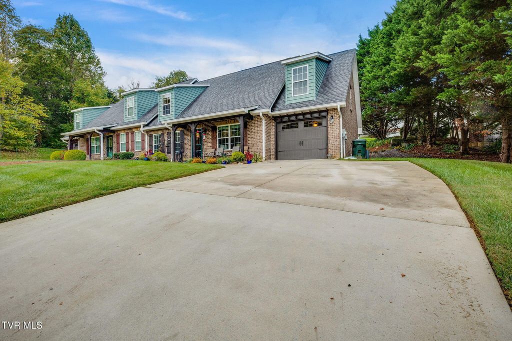 Photo of 130 Dove Lane #130, Gray, TN 37615 (MLS # 9986809)