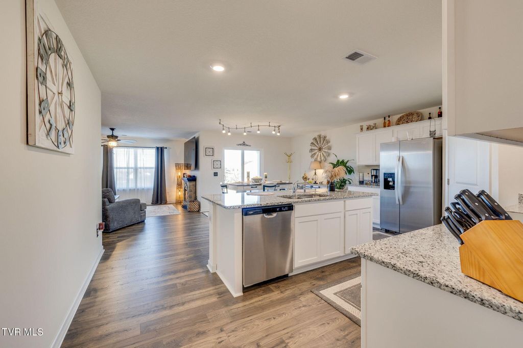 Photo of 169 Crawford Circle, Bristol, TN 37620 (MLS # 9990197)