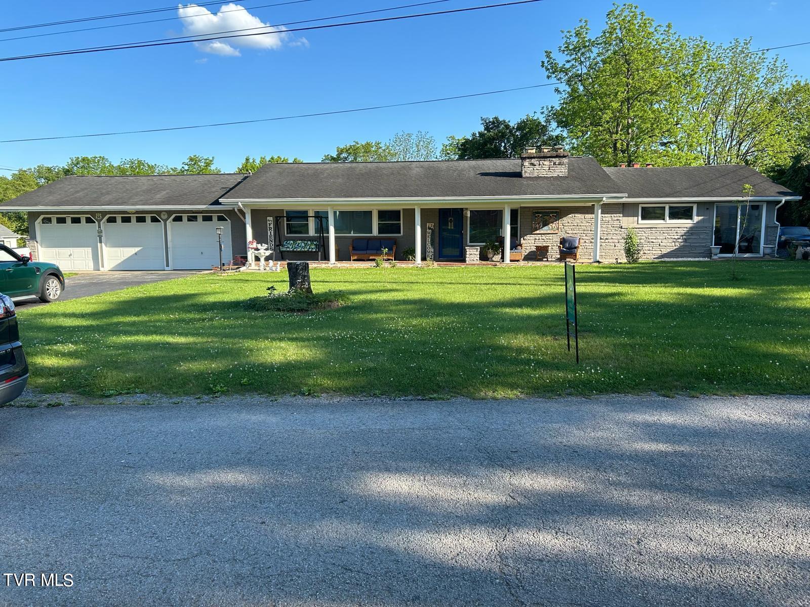 64 Salyer Drive, Castlewood, Virginia image 3