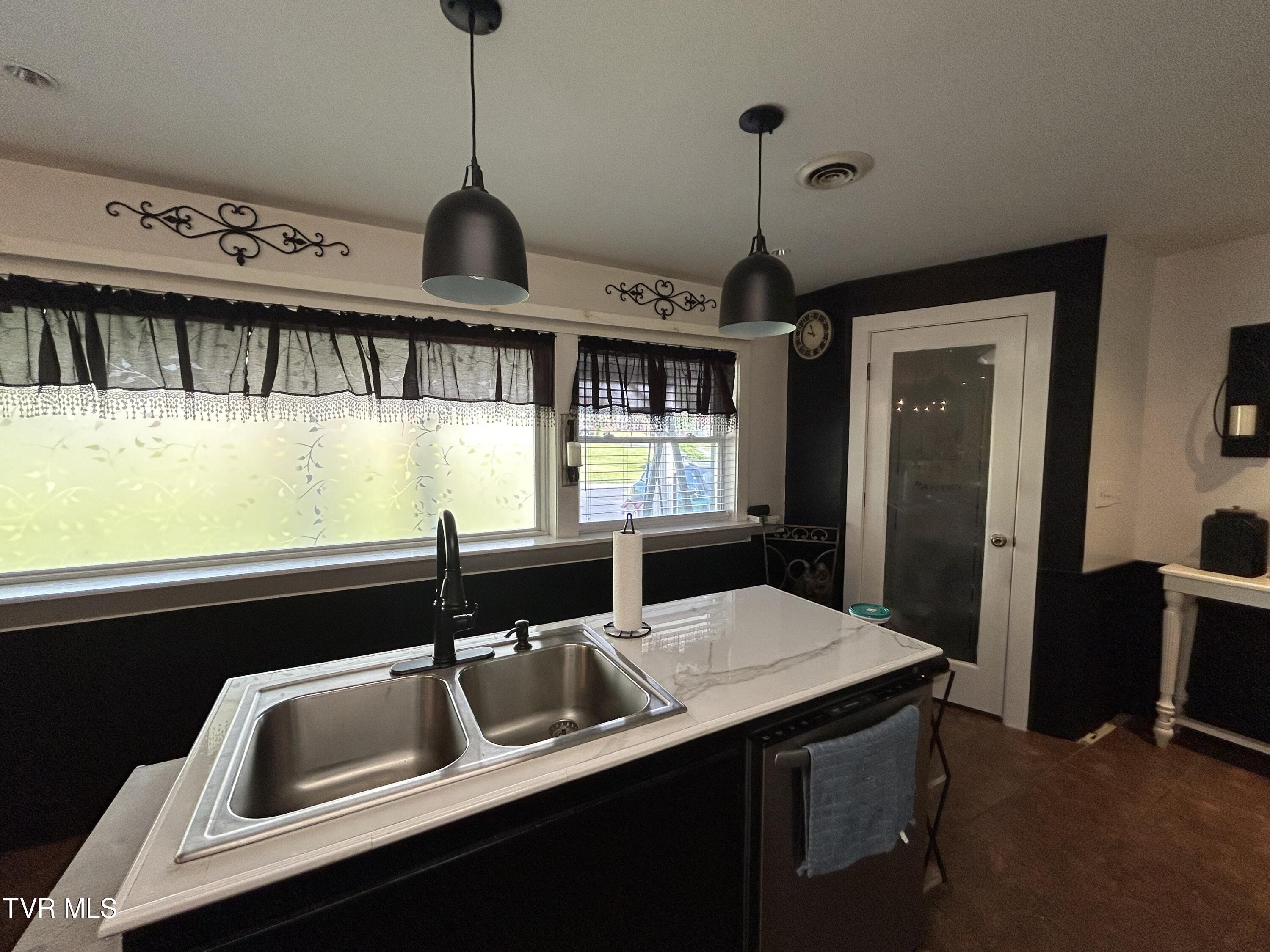 64 Salyer Drive, Castlewood, Virginia image 11