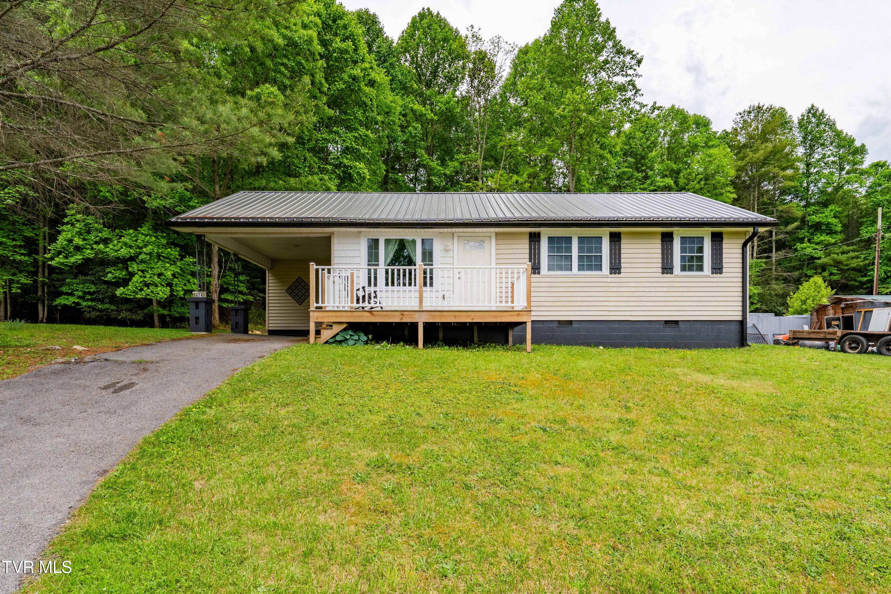 674 Shoun Street, Mountain City, Tennessee image 1