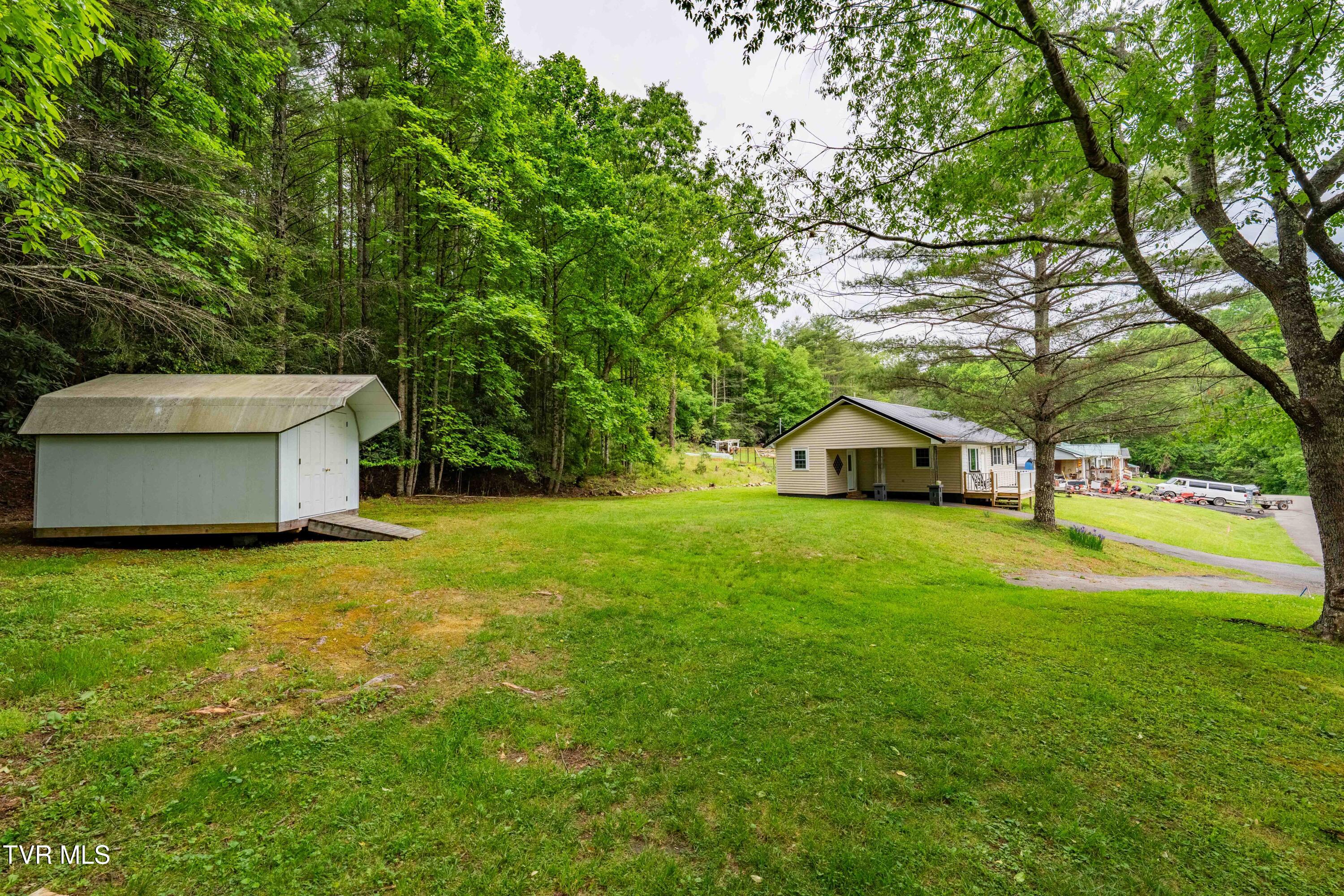 674 Shoun Street, Mountain City, Tennessee image 36