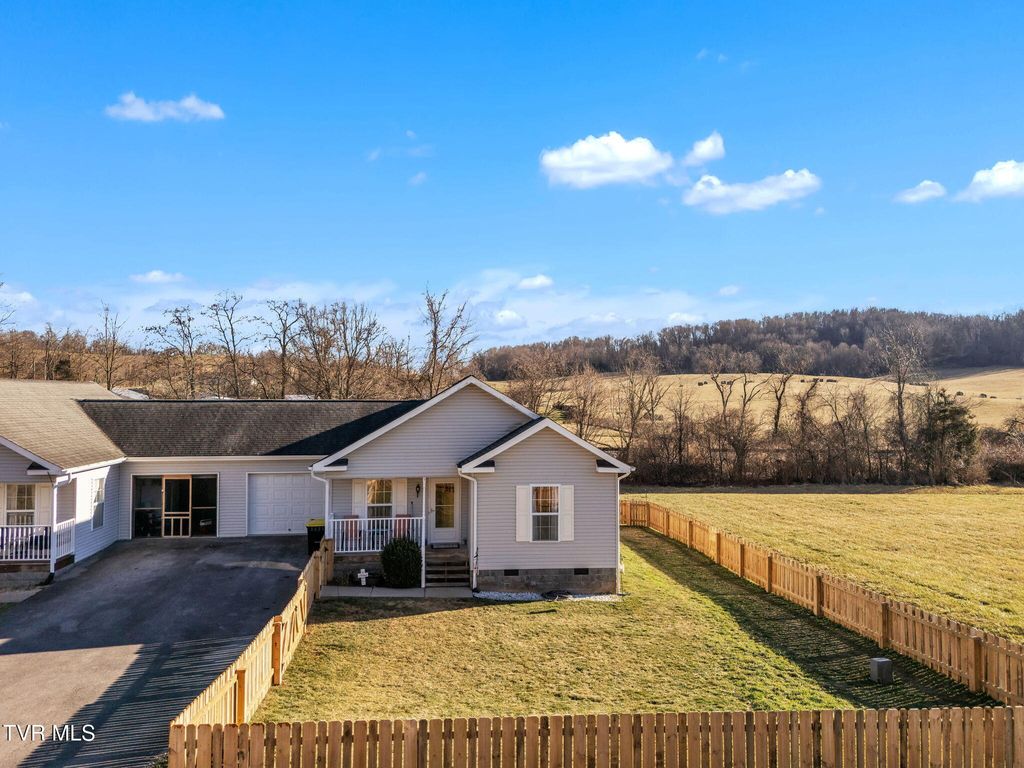 Photo of 18408 Fortunes Way, Abingdon, VA 24210 (MLS # 9990160)