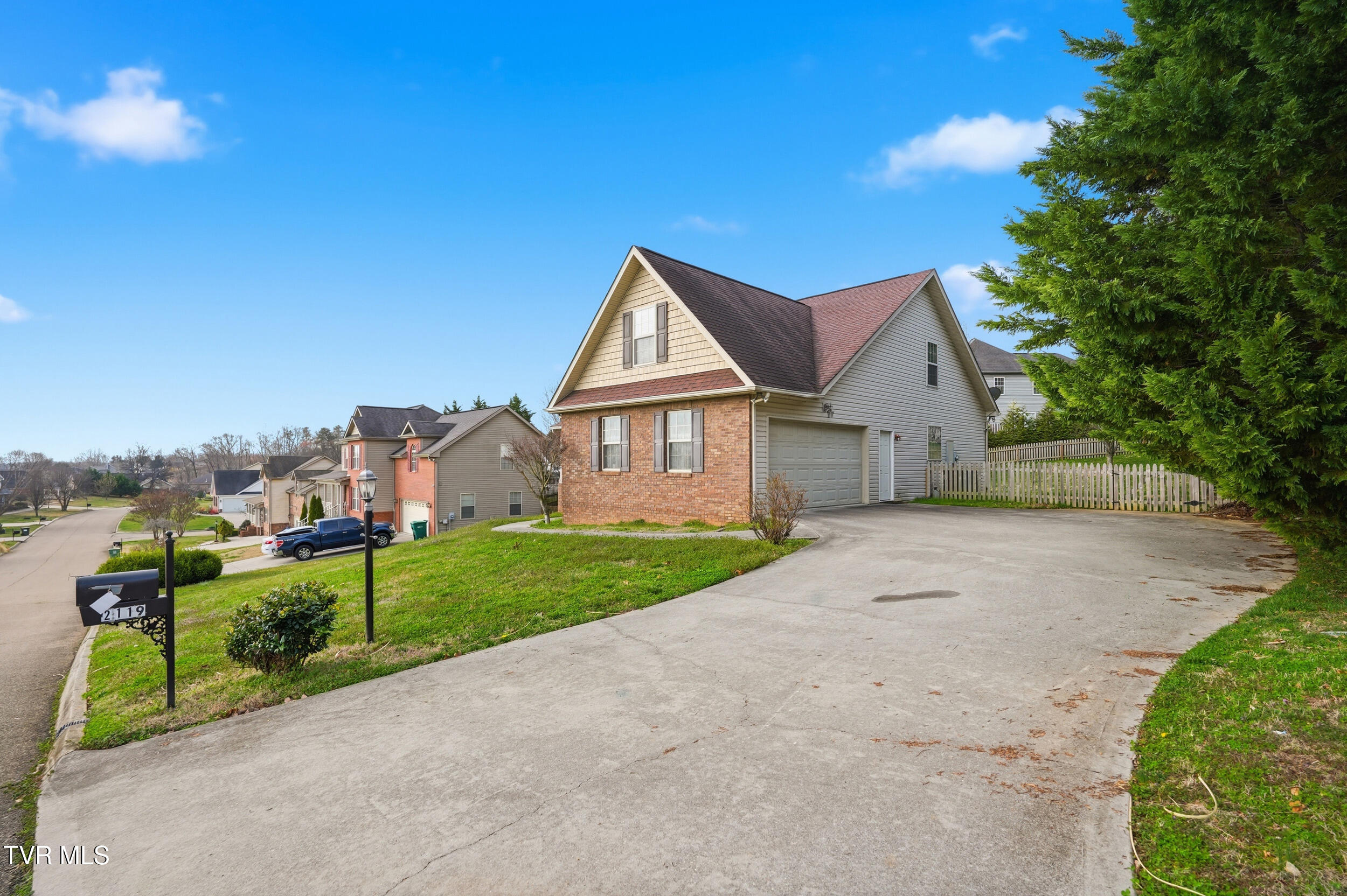 2119 Country Brook Lane