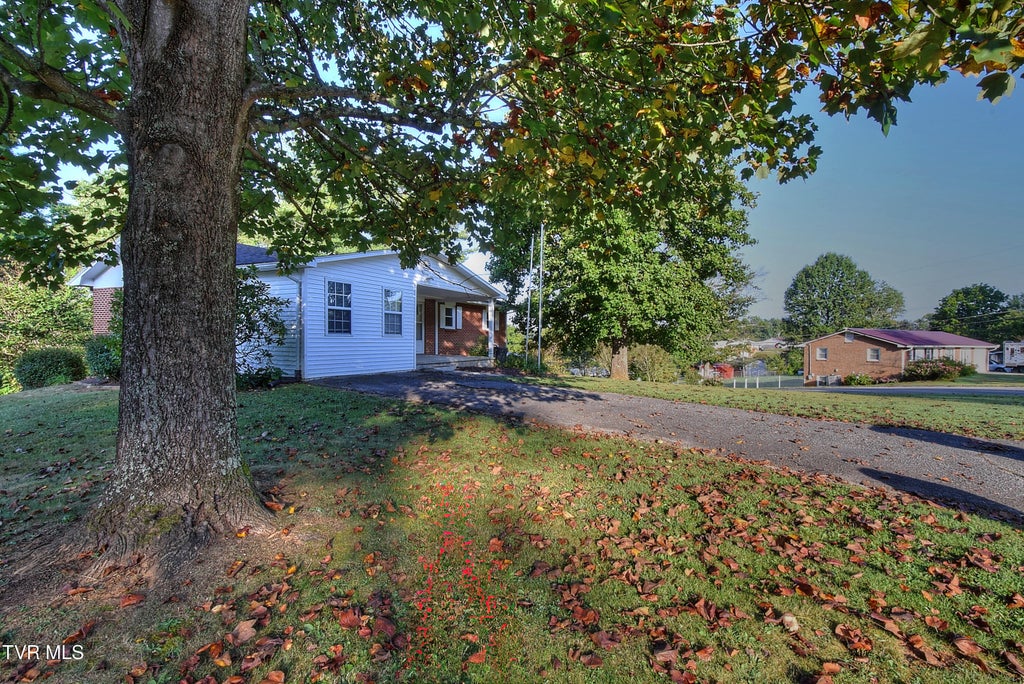 Photo of 119 Evergreen Road, Jonesborough, TN 37659 (MLS # 10000982)