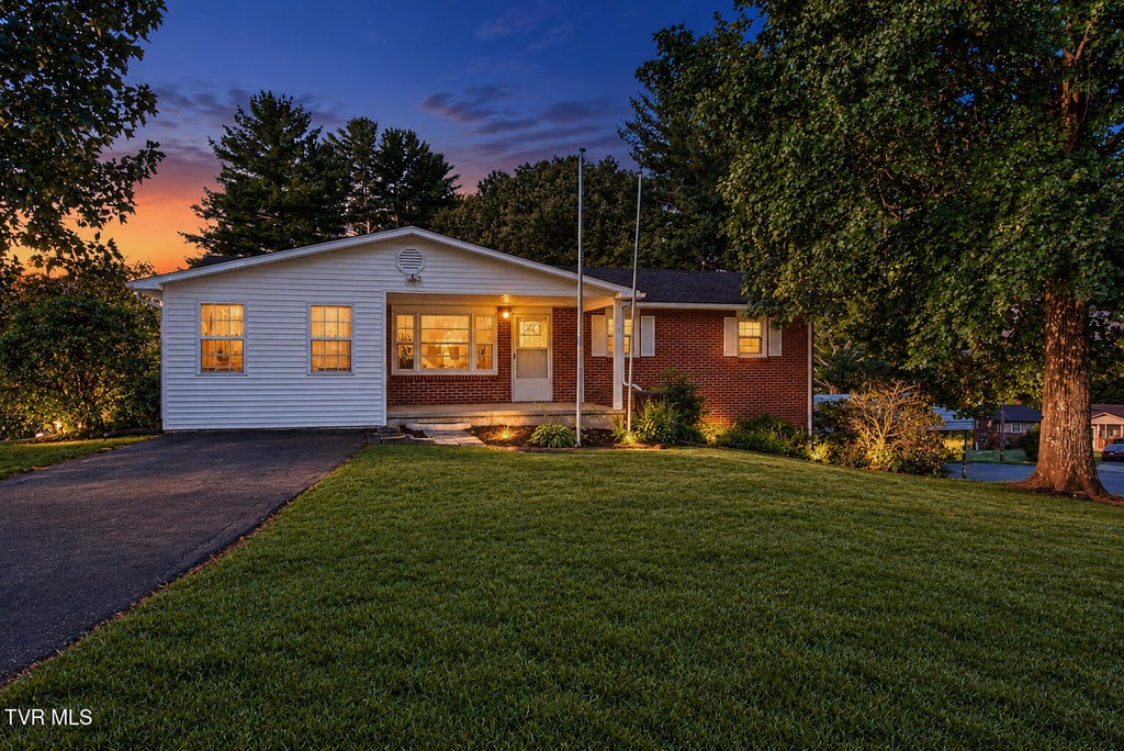 Photo of 119 Evergreen Road, Jonesborough, TN 37659 (MLS # 10000982)