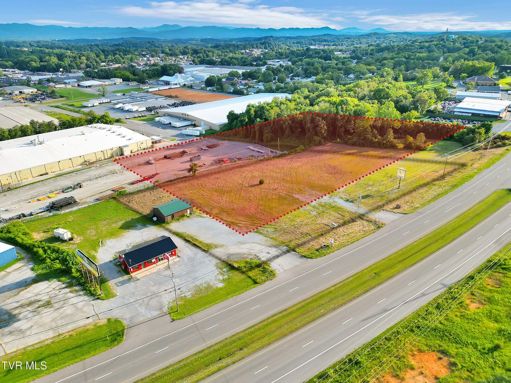 Photo of 310 Andrew Johnson Highway, Greeneville, TN 37745 (MLS # 9981068)