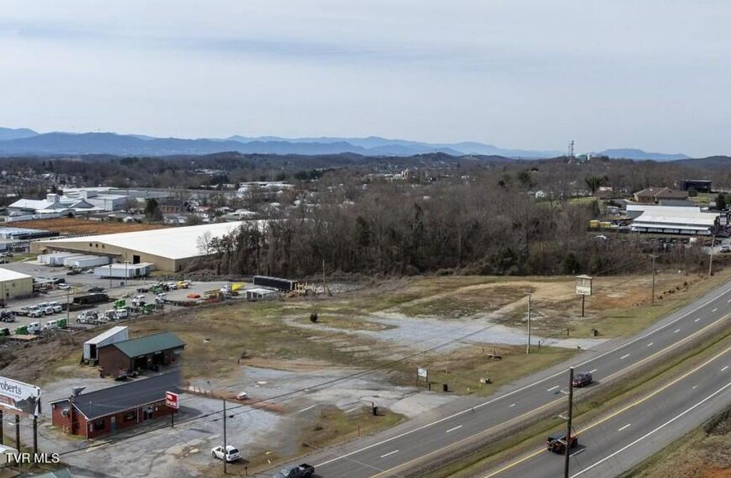 Photo of 310 Andrew Johnson Highway, Greeneville, TN 37745 (MLS # 9981068)