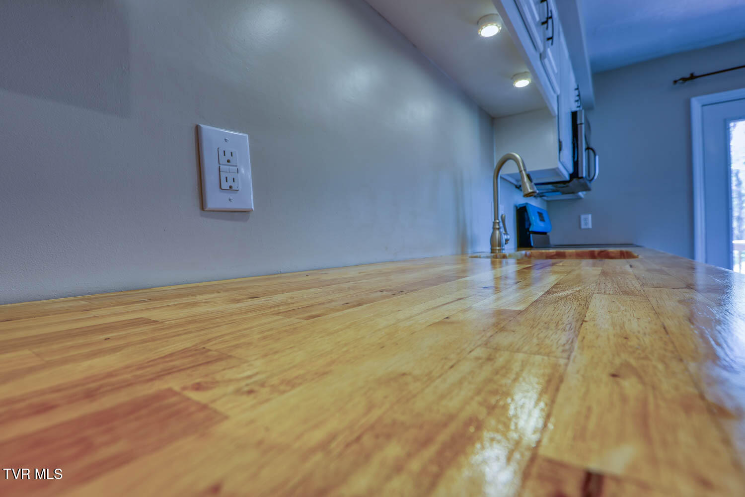 804 Seven Oaks Drive, Mount Carmel, Tennessee image 36