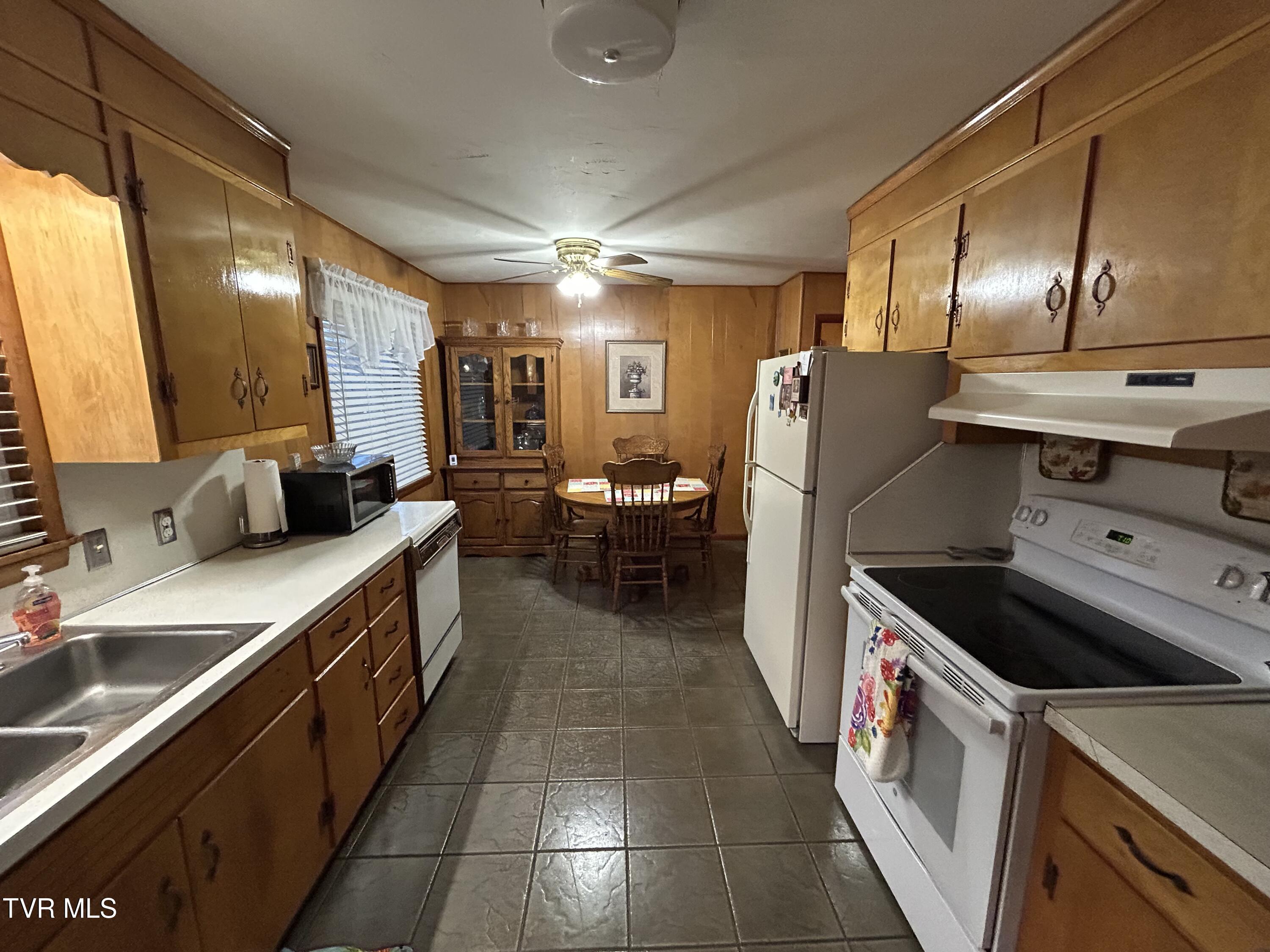 333 Broyles Avenue, Church Hill, Tennessee image 7