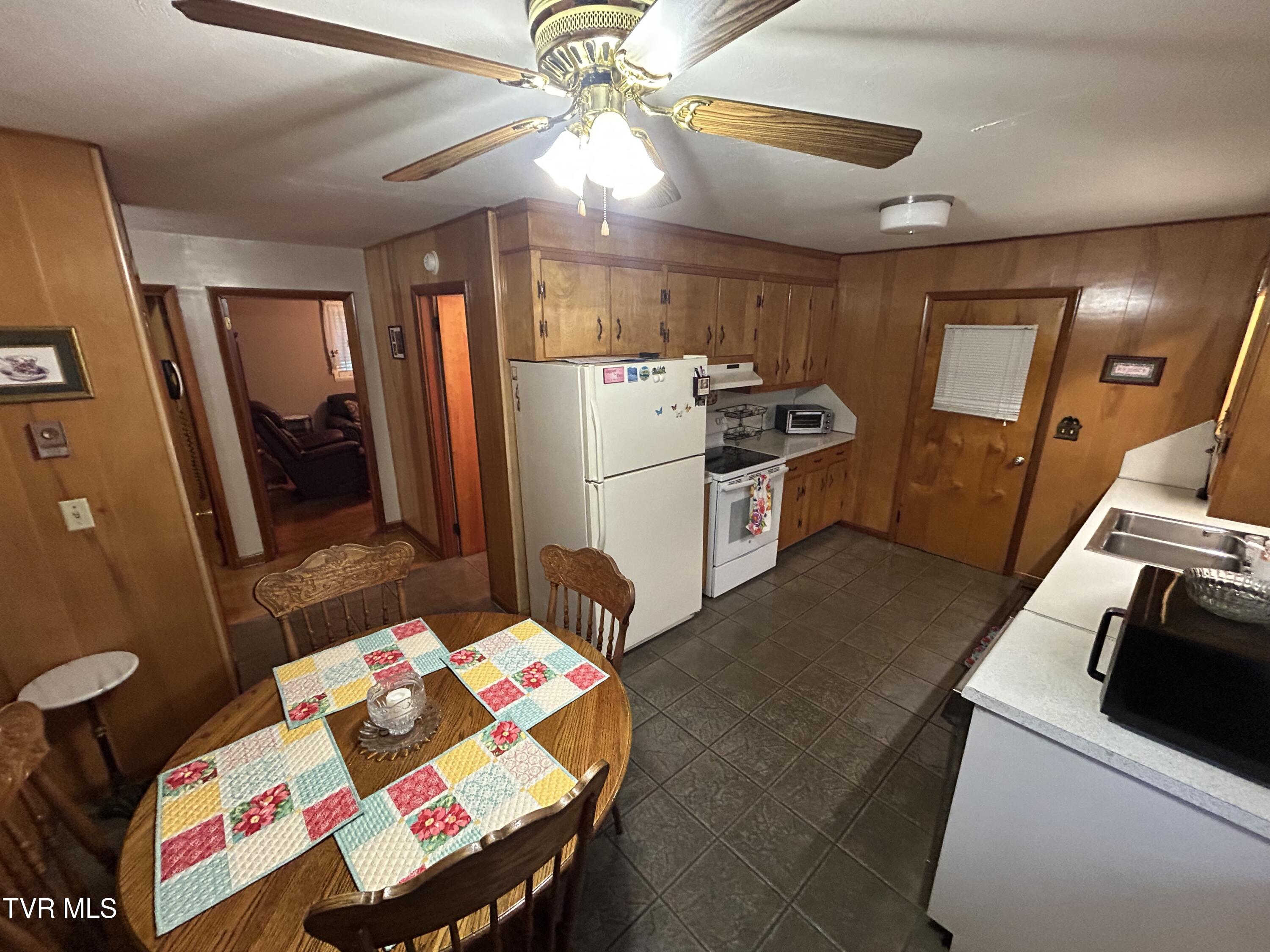 333 Broyles Avenue, Church Hill, Tennessee image 12