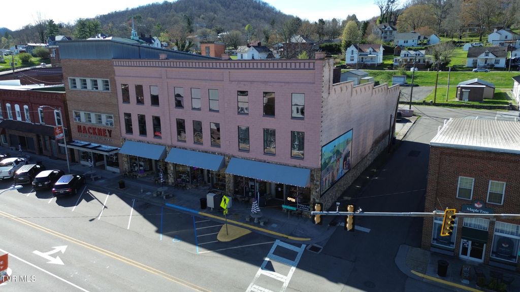 Photo of 114 West Jackson Street, Gate City, VA 24251 (MLS # 9992805)