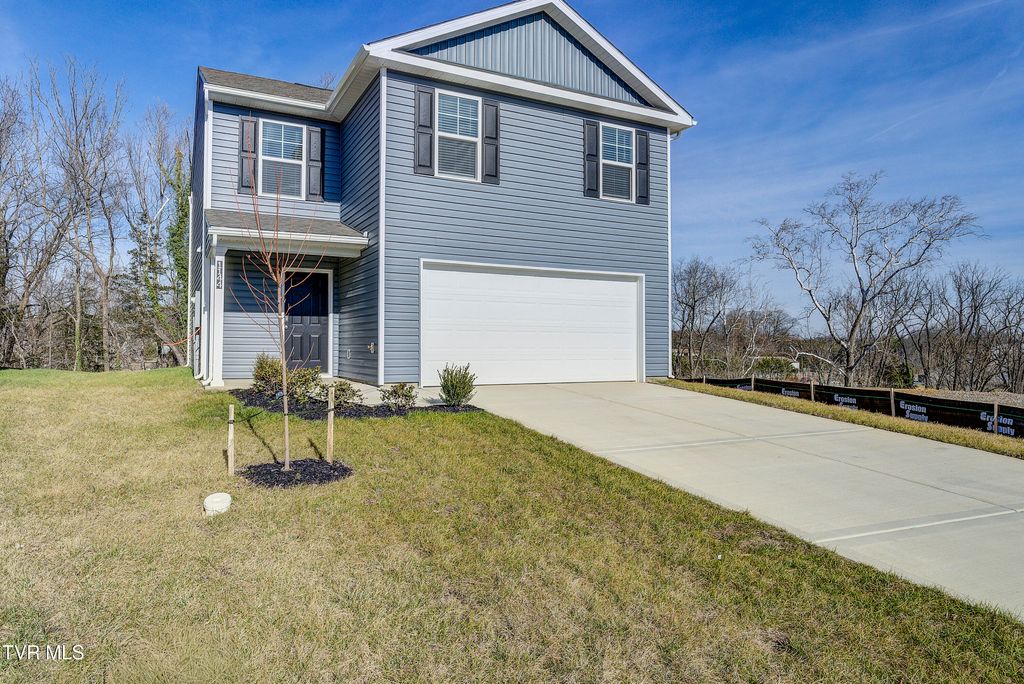 Photo of 1144 Aspen Terrace, Greeneville, TN 37745 (MLS # 9989864)