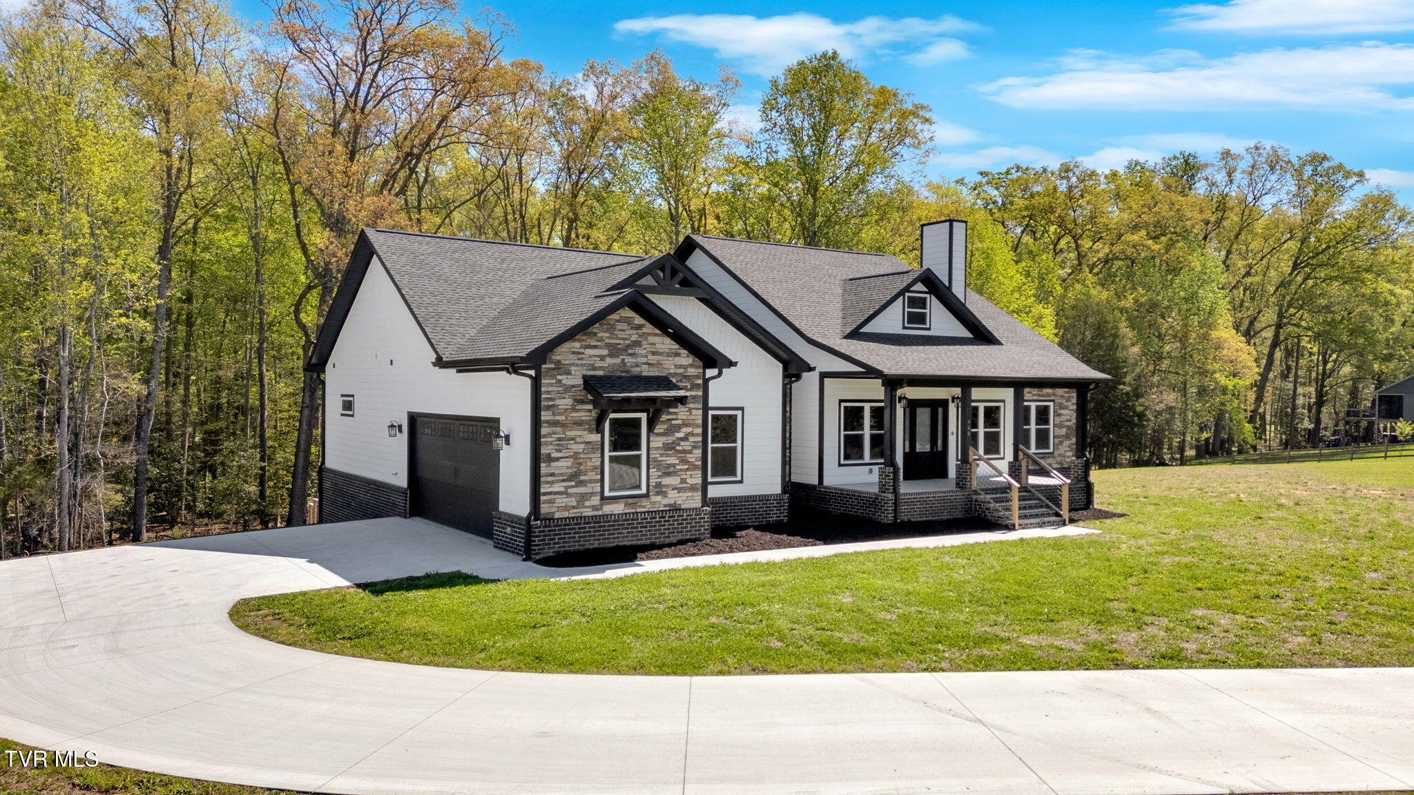 964 Deerwood Drive, Dandridge, Tennessee image 3
