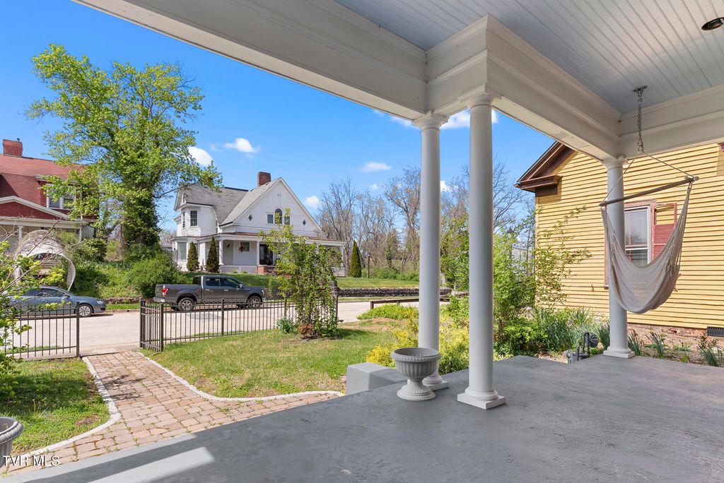 Photo of 237 Solar Street, Bristol, VA 24201 (MLS # 9993752)