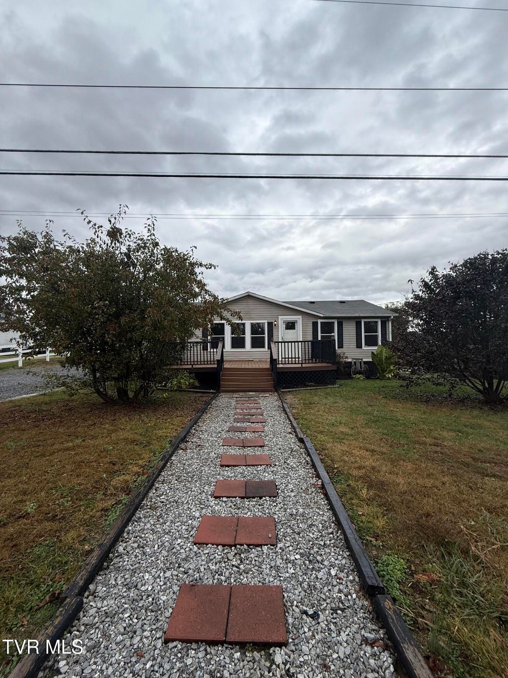 Photo of 675 Pinto Road, Greeneville, TN 37745 (MLS # 9987711)