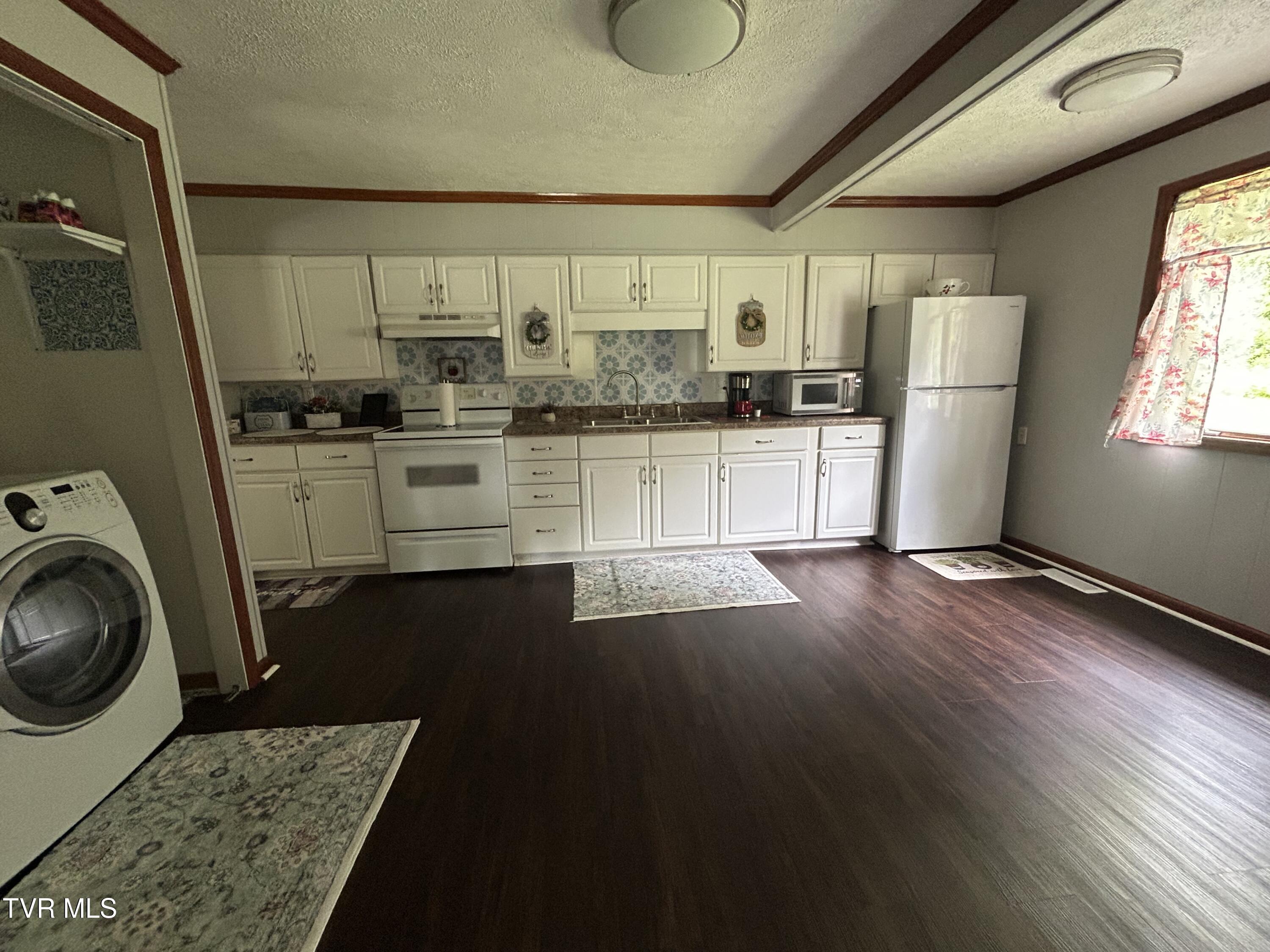 200 Glenbrook Mountain Road, Keokee, Virginia image 22