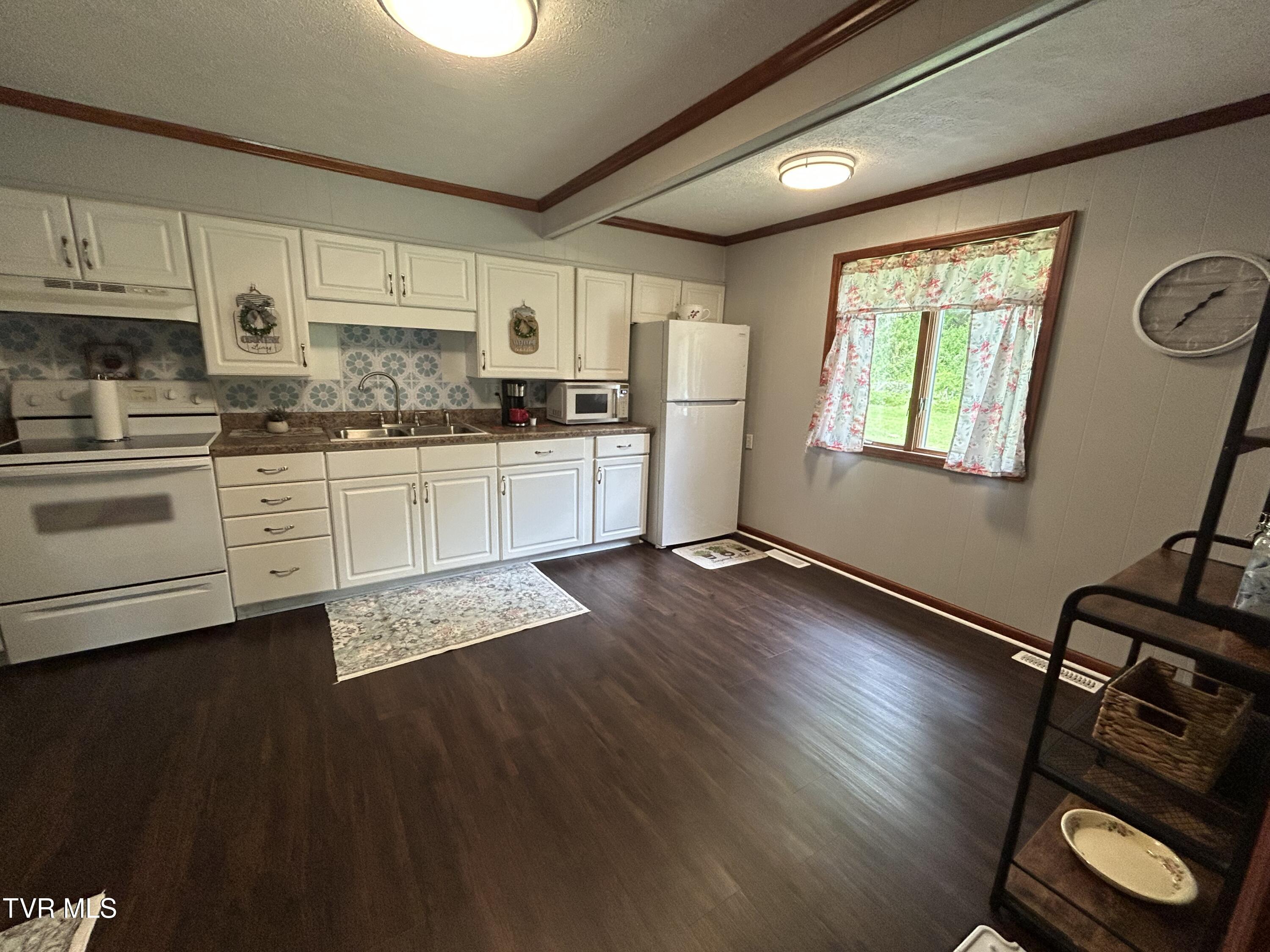 200 Glenbrook Mountain Road, Keokee, Virginia image 23