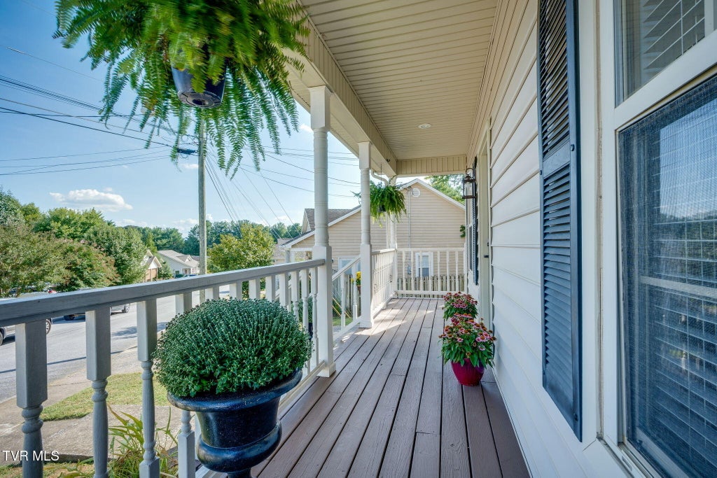 Photo of 263 Main Street Village Drive, Jonesborough, TN 37659 (MLS # 10000834)