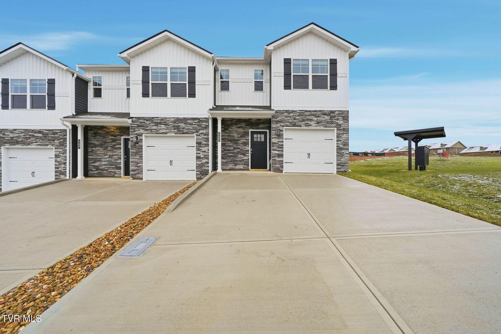 Photo of 1161 Wenna Way, Kingsport, TN 37664 (MLS # 9985691)
