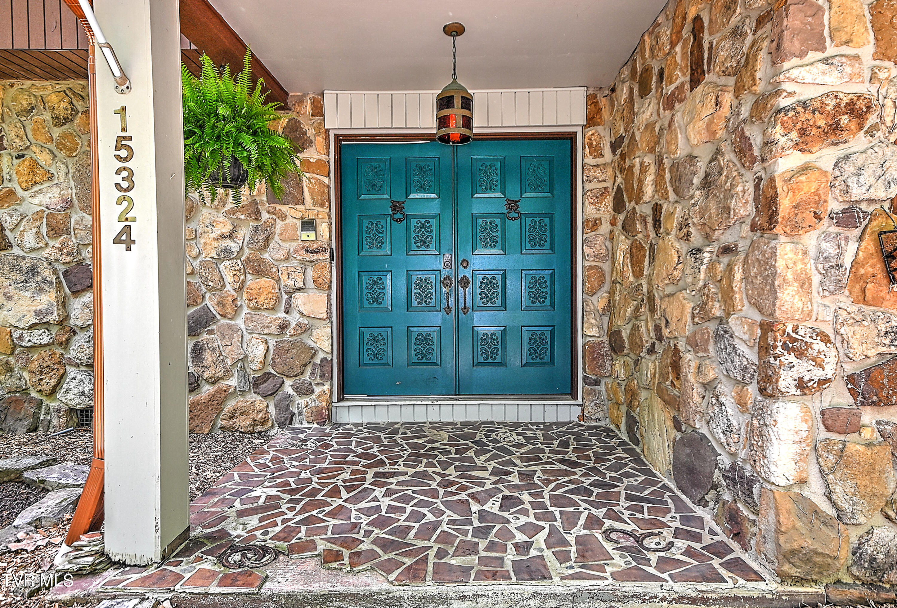 15324 Monticello Drive