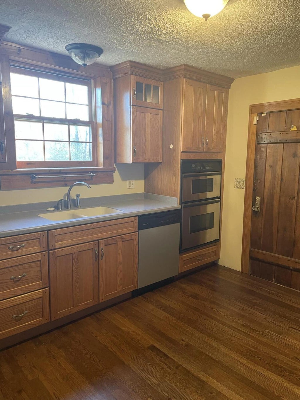 Photo of 804 Cherokee Road, Johnson City, TN 37604 (MLS # 9996624)