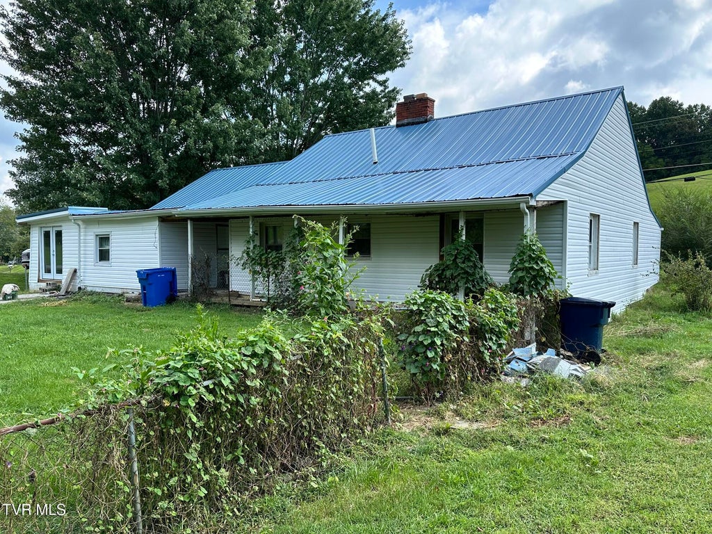 Photo of 2164 Carolina Avenue, Bristol, TN 37620 (MLS # 10000144)
