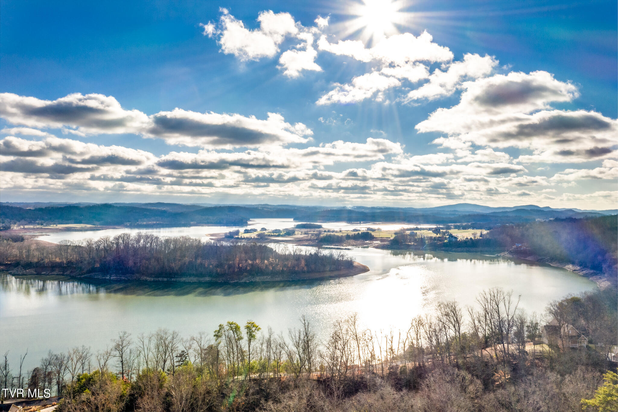 607 Lakeview Drive, Mooresburg, Tennessee image 1