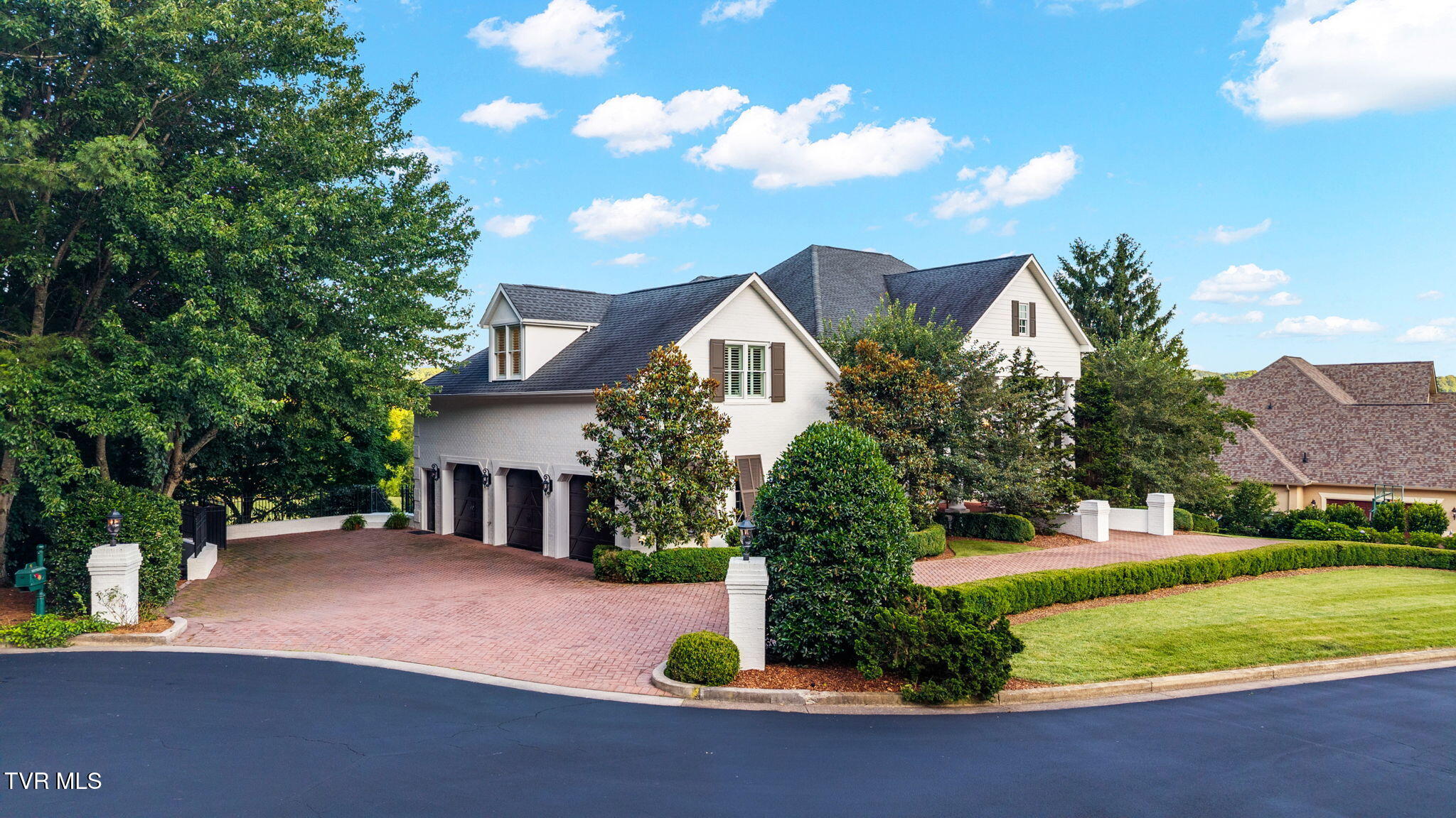 6 Laurel Trace