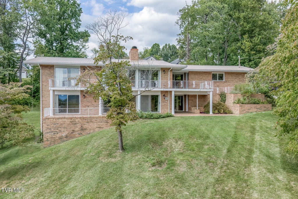 Photo of 501 Smith Lane, Jonesborough, TN 37659 (MLS # 10000818)