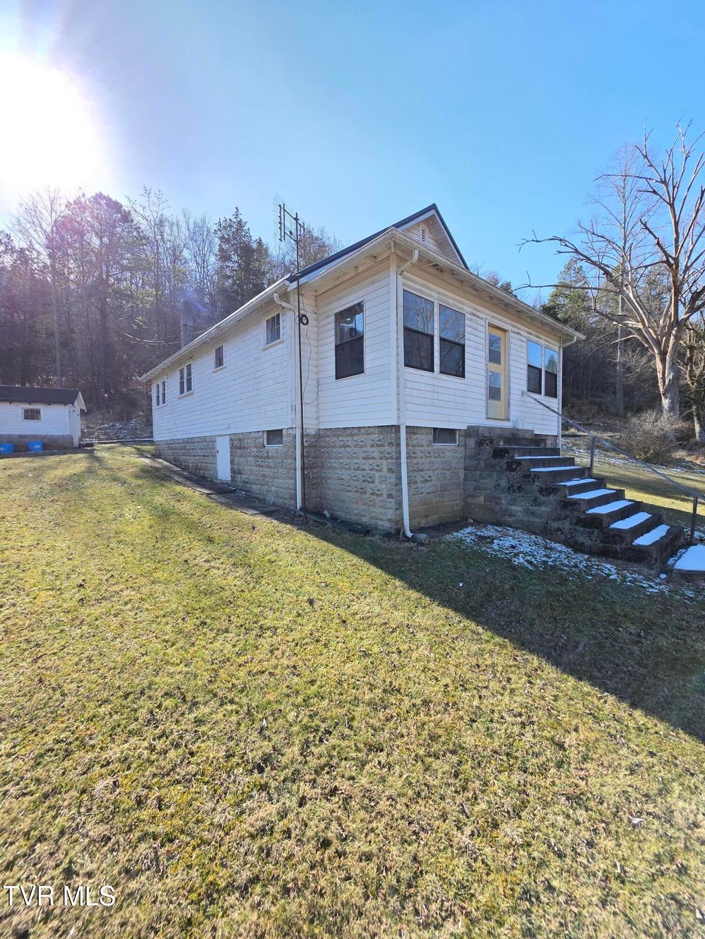 Photo of 6793 Robinette Valley Road, Duffield, VA 24244 (MLS # 9990420)