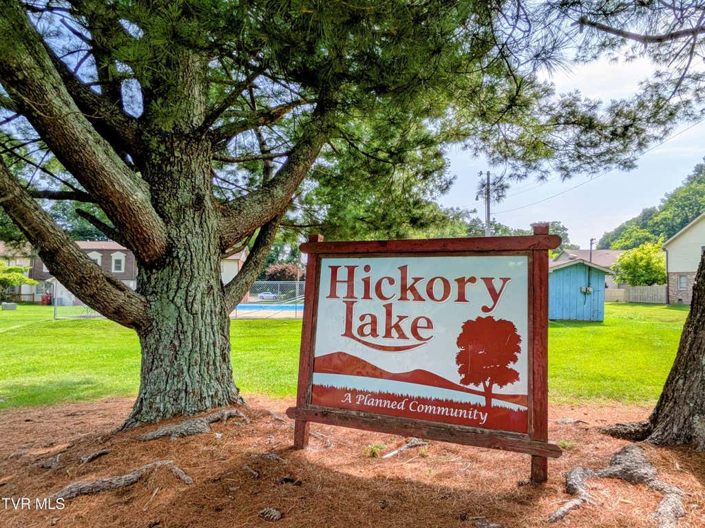 Photo of 2022 Heritage Place #0, Johnson City, TN 37604 (MLS # 9997608)
