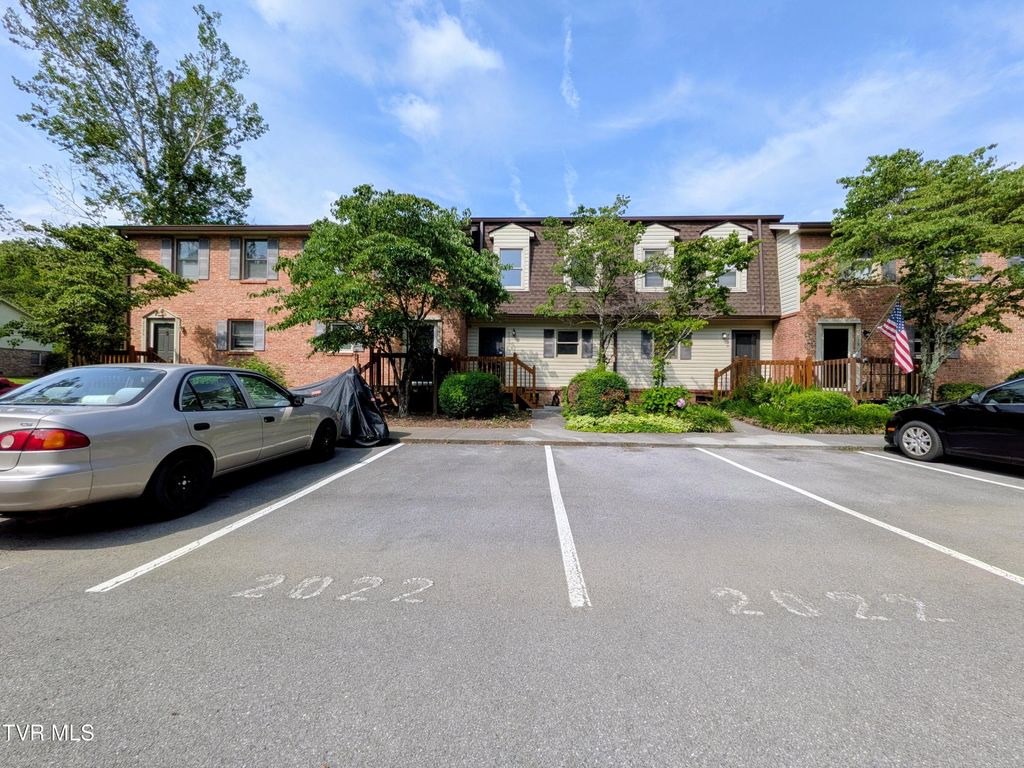 Photo of 2022 Heritage Place #0, Johnson City, TN 37604 (MLS # 9997608)