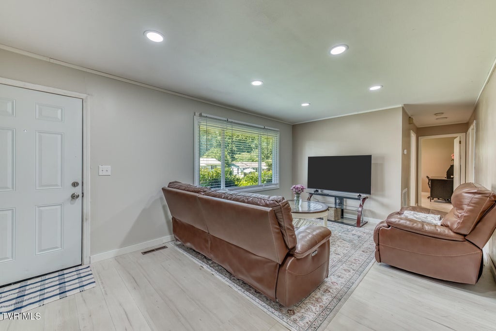 Photo of 722 Rose Lane, Mount Carmel, TN 37645 (MLS # 10002554)