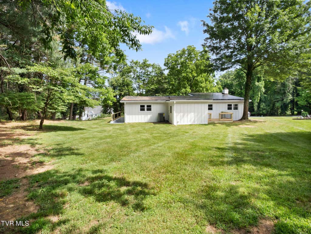 Photo of 121 Hill Drive, Abingdon, VA 24210 (MLS # 9996497)