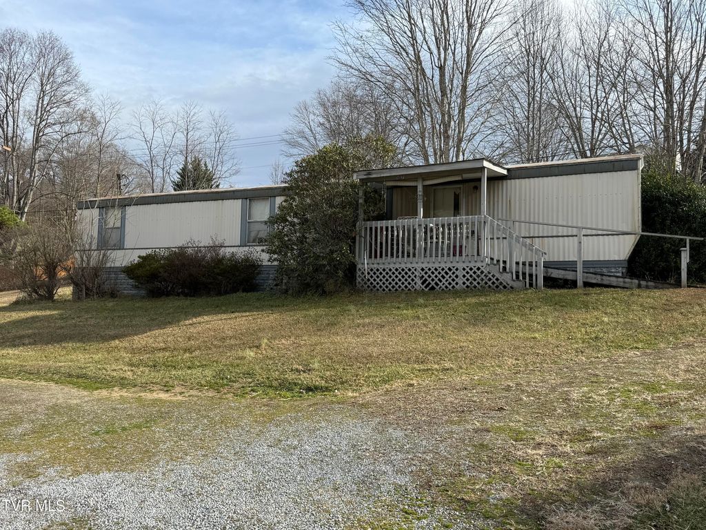 Photo of 1497 Powder Branch Road, Johnson City, TN 37601 (MLS # 9990037)
