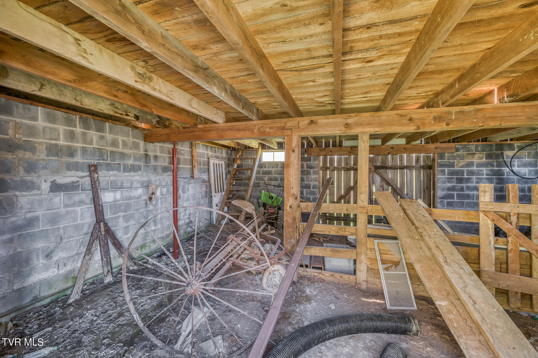 427 Cove Creek Road, Roan Mountain, Tennessee image 23