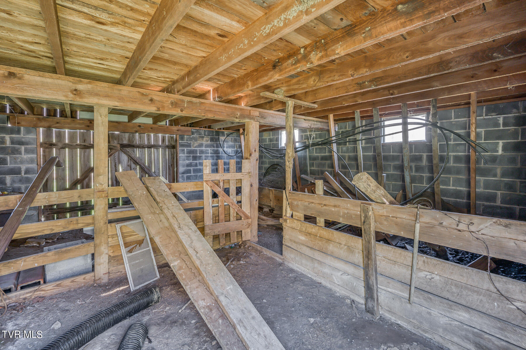 427 Cove Creek Road, Roan Mountain, Tennessee image 22