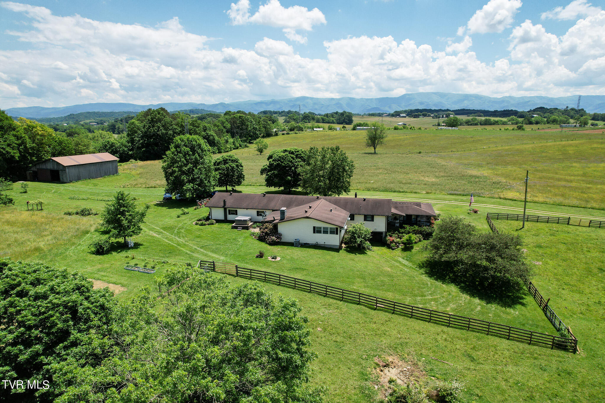 200 Crum Lane, Chuckey, Tennessee image 18