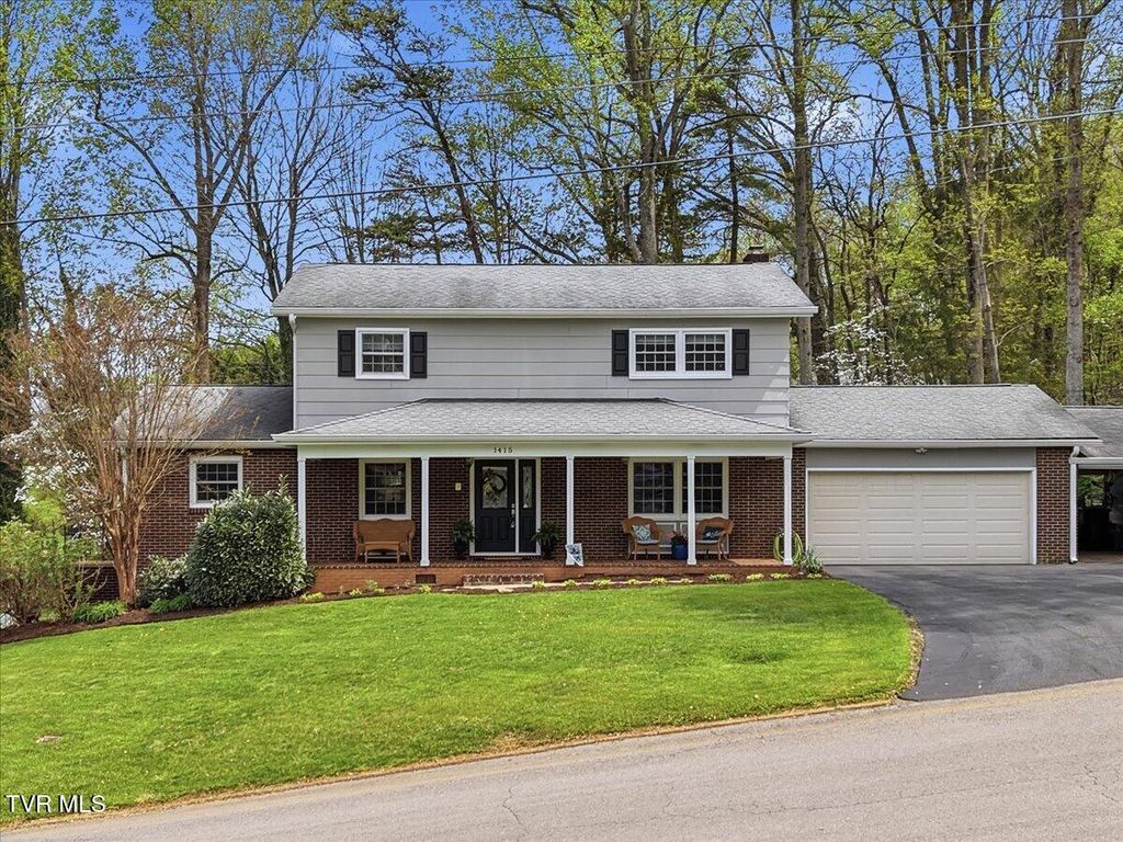 Photo of 1415 Woodmont Drive, Greeneville, TN 37743 (MLS # 9993638)