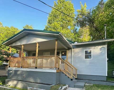 Photo of 120 Templeton Street, Appalachia, VA 24216 (MLS # 9995262)