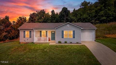 Homes For Sale - 2318 Serenity Court<br/> Kingsport, TN 37665