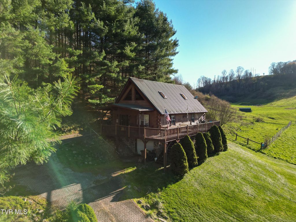 Photo of 401 Plymouth Hollow Road, North Tazewell, VA 24630 (MLS # 9993641)