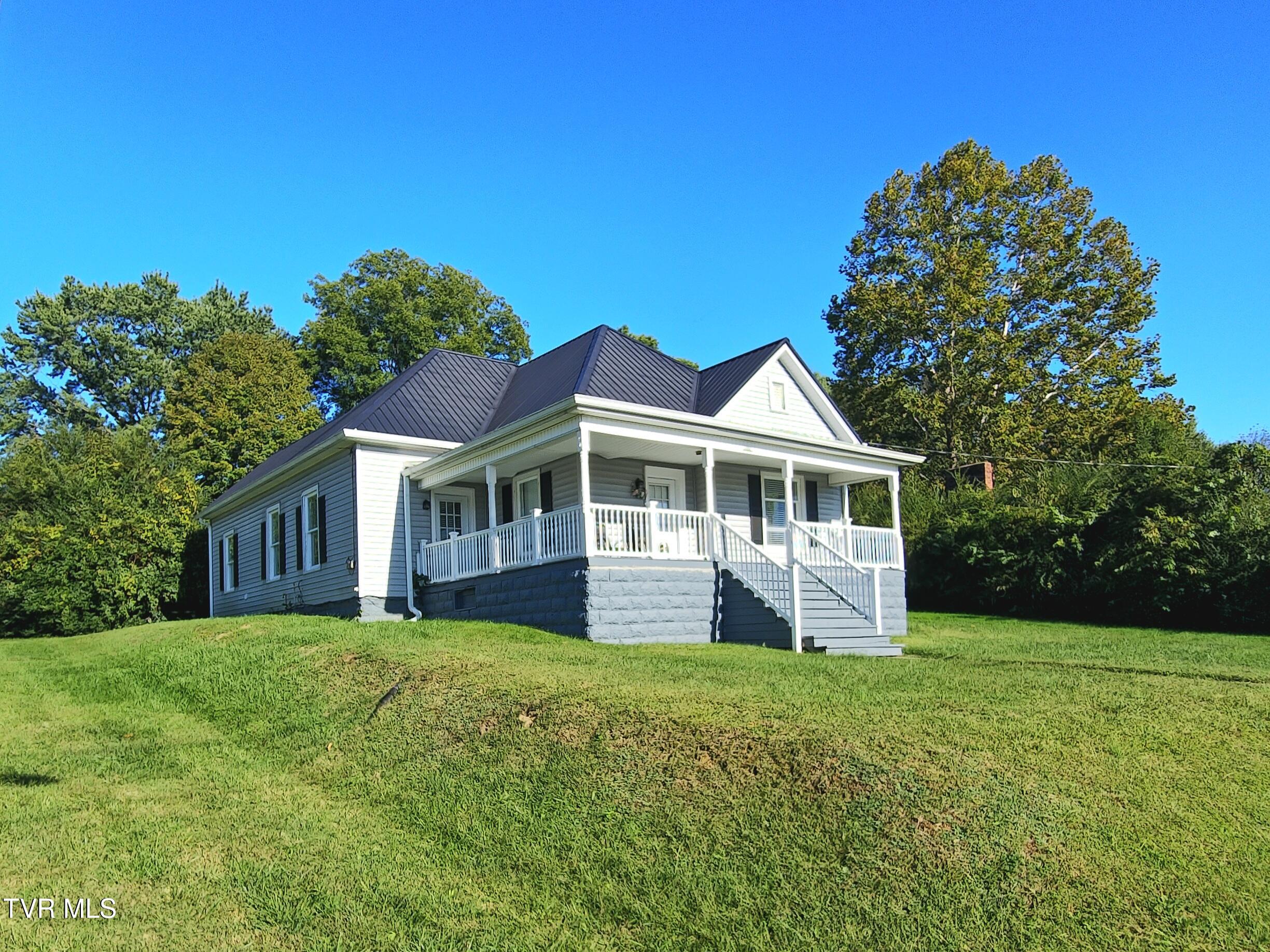 1001 Virginia Avenue 2