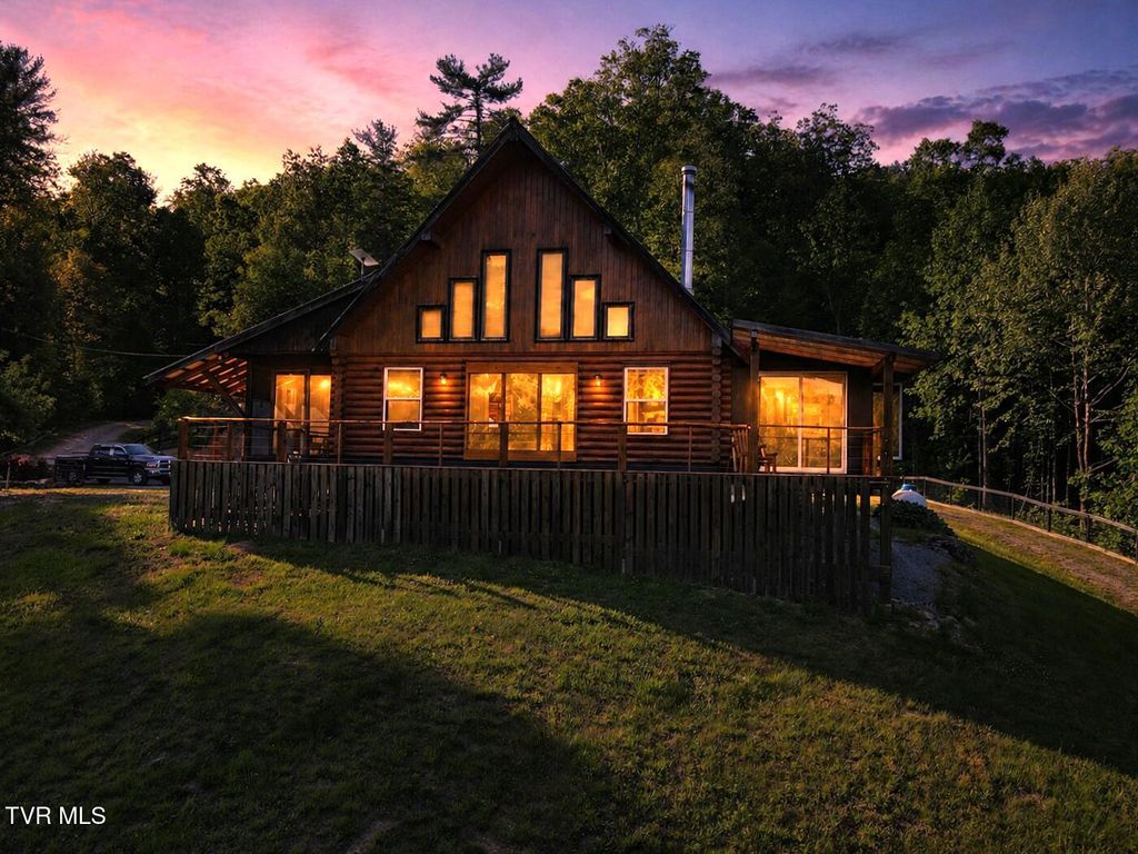 Photo of 844 Ortagus Way, Del Rio, TN 37727 (MLS # 9994600)