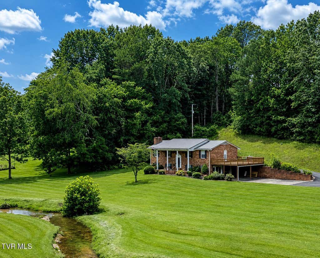 Photo of 227 Pettyjohn Road, Kingsport, TN 37664 (MLS # 9998141)