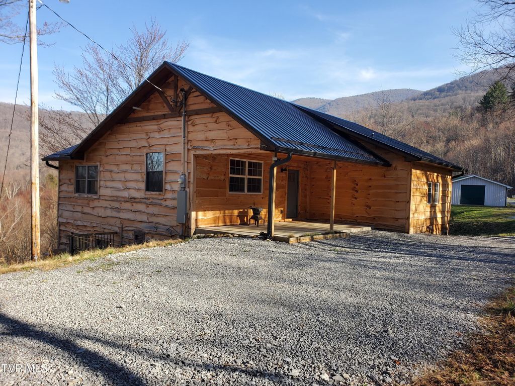 Photo of 108 Roan View Road, Roan Mountain, TN 37687 (MLS # 9993070)
