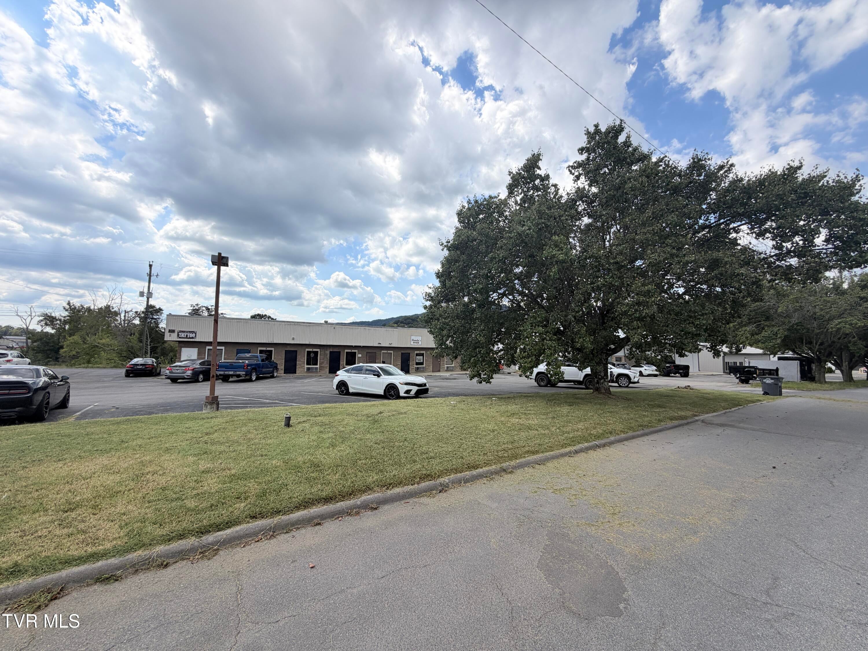 930 Wilcox Court