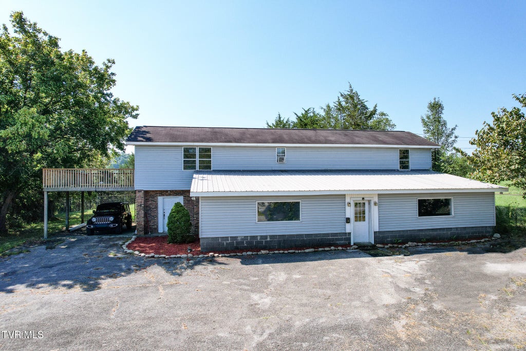 Photo of 3565 Blue Springs Parkway, Greeneville, TN 37743 (MLS # 10001000)