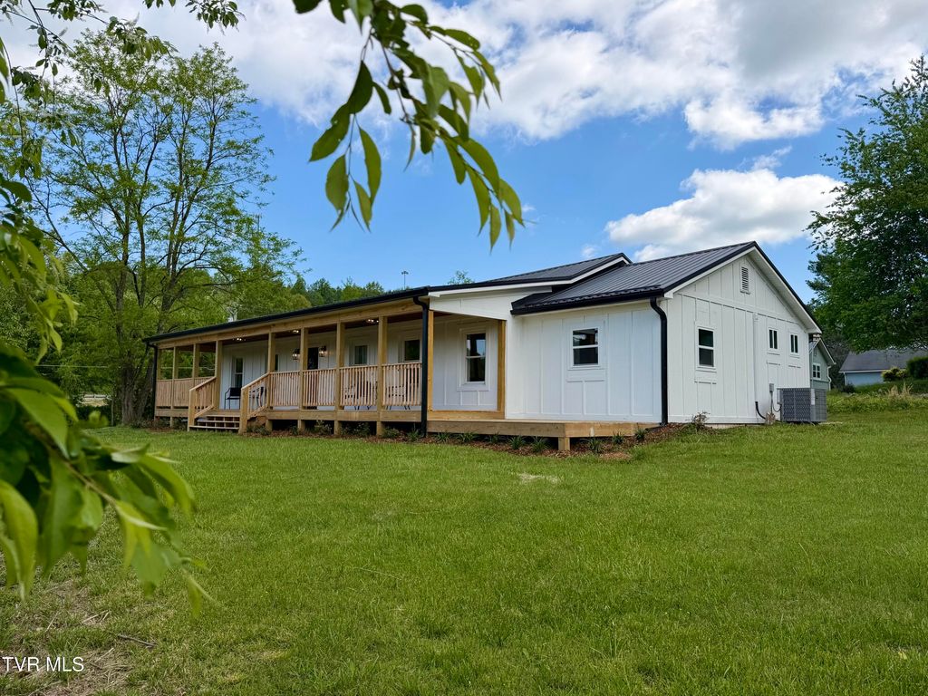 Photo of 509 Island Road, Bristol, VA 24201 (MLS # 9994626)